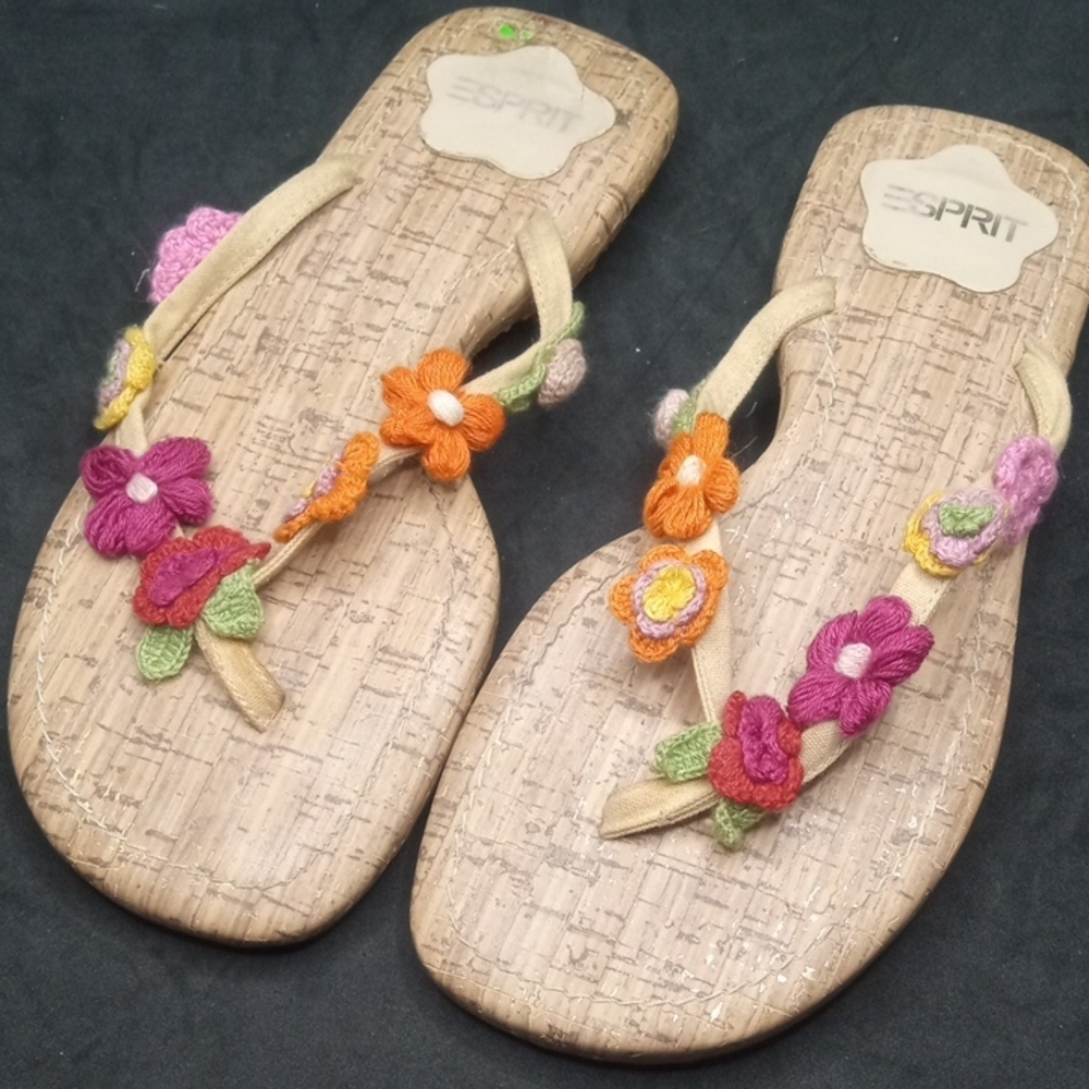 Size 9 Esprit Cream Sandals with Floral Embellishments